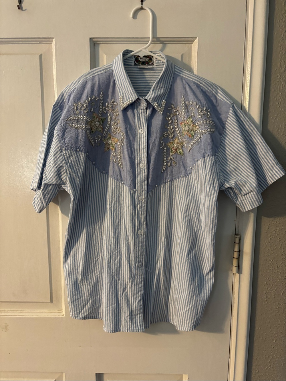 VTGWomen's M Blue Striped Beaded/Embellished Floral Western 100% Cotton Shirt